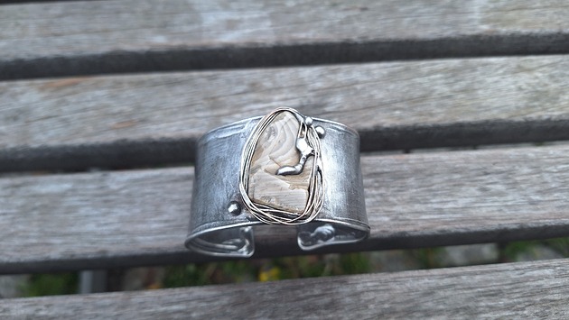 bransoletki wire wrapping Sfatygowany krzemień - bransoletka regulowana