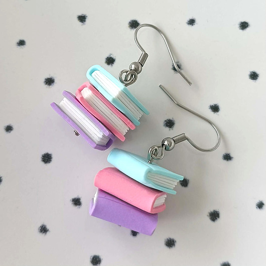 kolczyki z masy plastycznej Pastelowe kolczyki książki