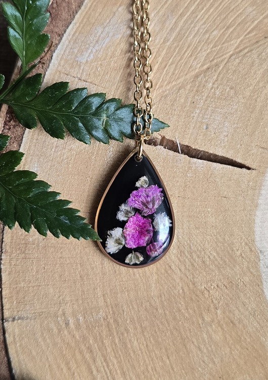 wisiory Złoty wisiorek prawdziwe kwiaty zawieszka gipsówka różowa czarna łezka