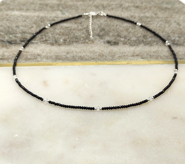 srebrne naszyjniki Naszyjnik - obróżka, z diamencikami