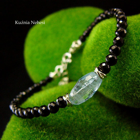 bransoletki z kamieni naturalnych Bransoleta Amulet Aqua - Akwamaryn Spinel Srebro