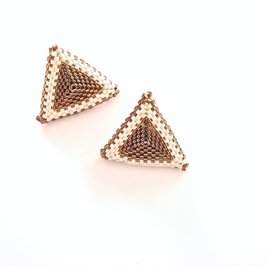 kolczyki szklane Kolczyki Trójkątne Sztyfty "Czekoladowa Beza"