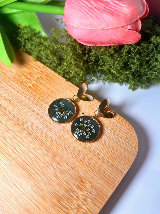 kolczyki z żywicy Kolczyki wiszące z kwiatami butelkowa zieleń