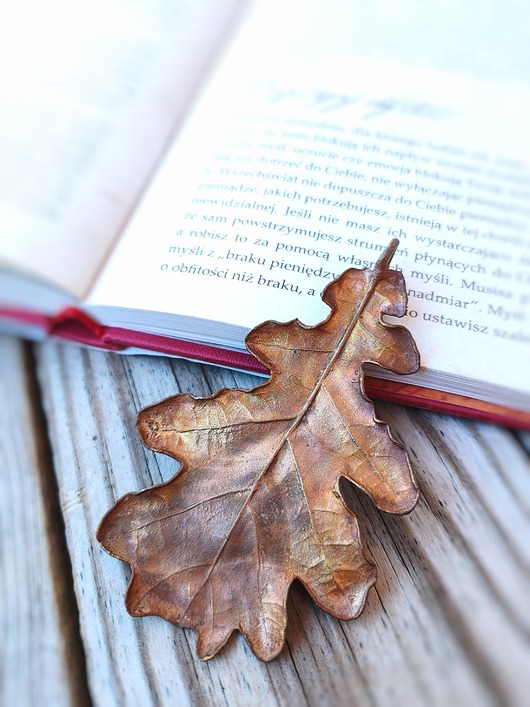 wisiory Liść dębu V wisiorek miedziany