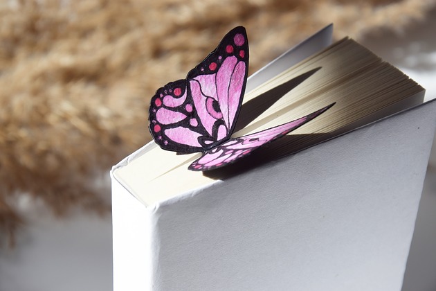zakładki do książek Zakładka do książki "On Paper" Kolorowy Motyl