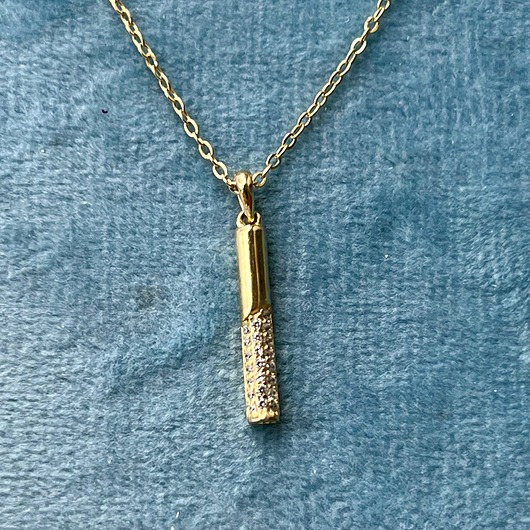 złote naszyjniki Naszyjnik z cyrkoniami ze srebra pr. 925 pozłacany, delikatny.