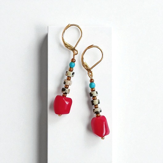 kolczyki z kamieniami Kolczyki długie : INDIA: jaspis, koral, magnezyt II