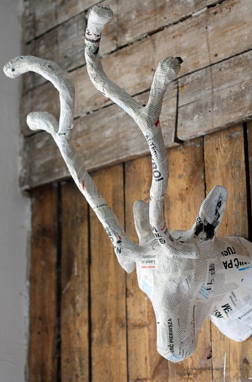Jeleń gazetowy duży PAPER SCULPTURE