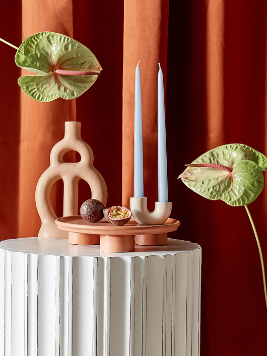 dodatki - różne Gipsowa taca okrągła na nóżkach TERRACOTTA duża