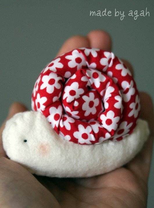 Broszka ślimaczek made by agah