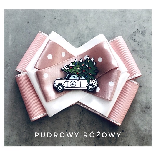 broszki Brosza z Autem i Choinką Święta Mikołajki