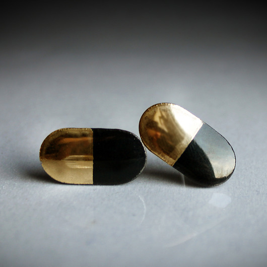 kolczyki ceramiczne BLACK PILL/stal chirurgiczna/
