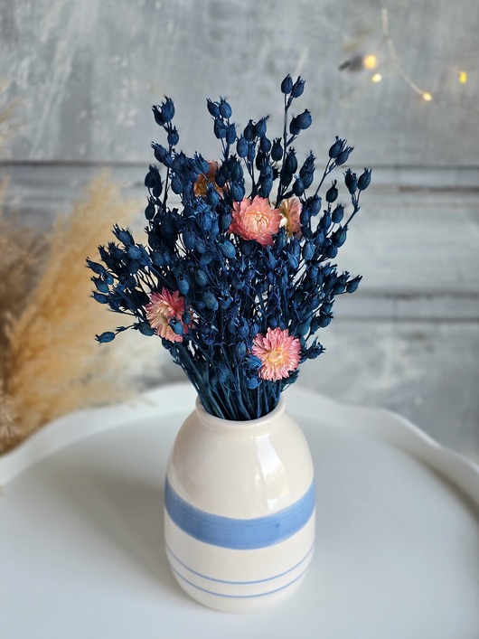 dodatki - różne Dekoracyjny bukiet suszonych kwiatów granatowo-różowy