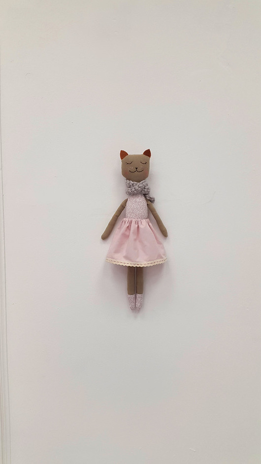 PRZYTULANKA KOTEK w różowej spódniczce MARI DOLLS