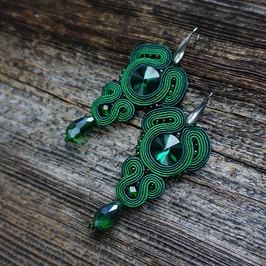 Zielone  kolczyki soutache Mró Soutache
