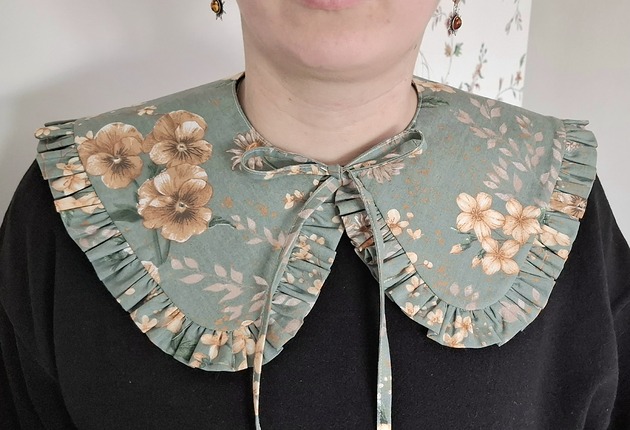 ubrania różne Kołnierzyk vintage zielony w kwiaty