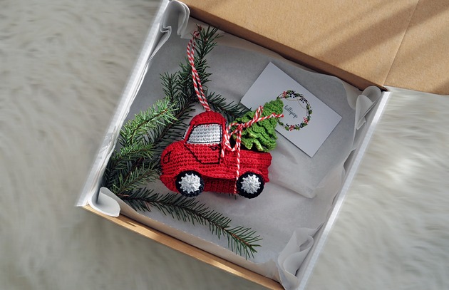 ozdoby choinkowe Pick-up z choinką - ozdoba choinkowa