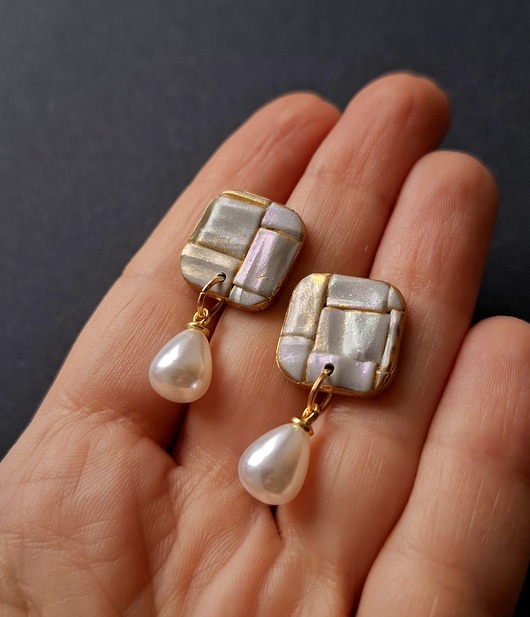 kolczyki z masy plastycznej Kolczyki w błyskach muszli no4