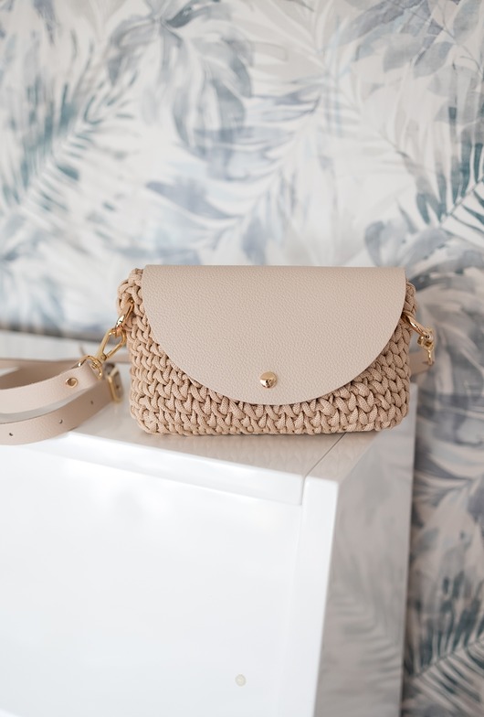 torby na ramię Torebka Basic Craftbags beżowa ze skórzaną klapą