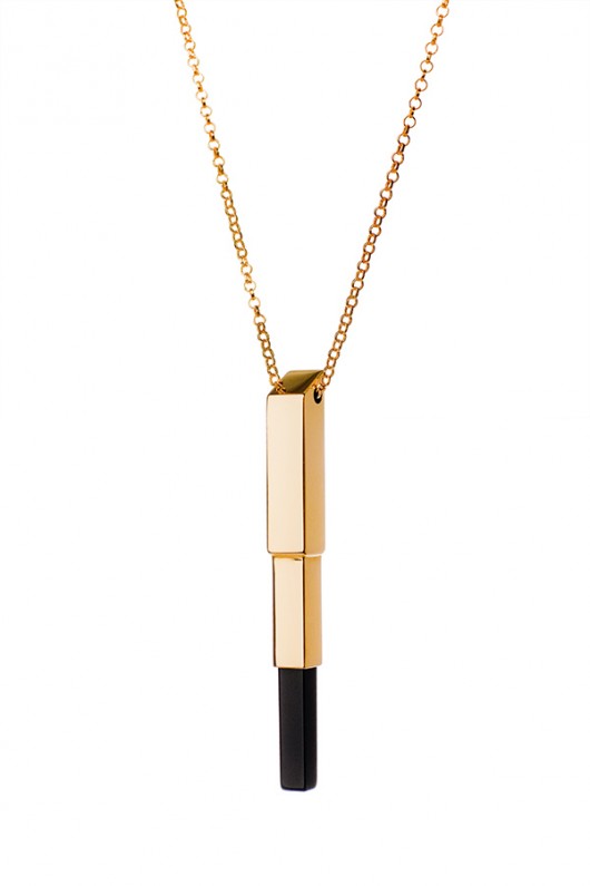 wisiorek z kolekcji EDGY/ Royal/ Daria Siwiak Jewellery