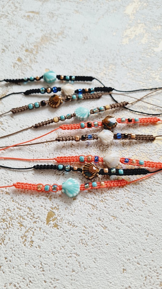 bransoletki na sznurku Bransoletka MUSZLA