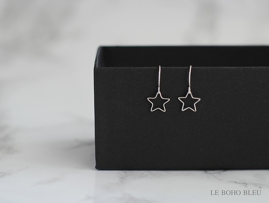 Minimalist Star Earrings in Silver Le Boho Bleu