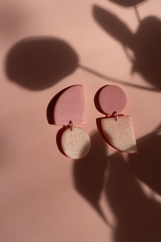 kolczyki z masy plastycznej Wiszące asymetryczne sztyfty