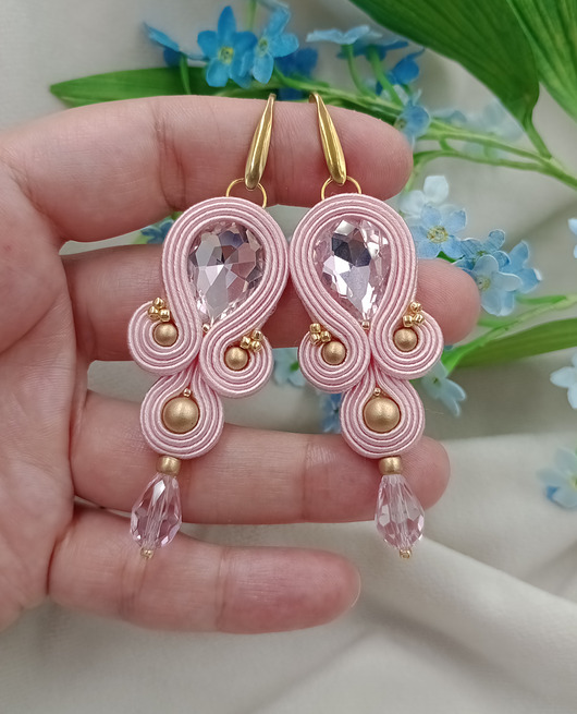 kolczyki soutache Pudrowe różowe kolczyki sutasz, kolczyki na wesele, róż złote