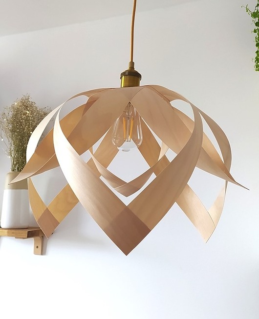 lampy wiszące Lampa w stylu boho z drewnianym abażurem FRAGOLA M
