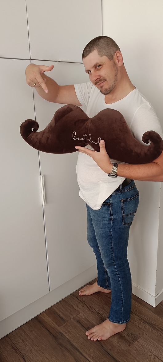 poduszki z napisami Poduszka personalizowana - wąsy (kolory, tkaniny)