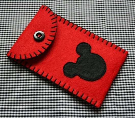 Etui na telefon Mickey Mouse MadziaGreen