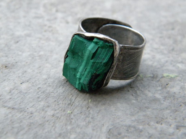 Roman Ancient Ring ;) surowy malachit Beata Trotter