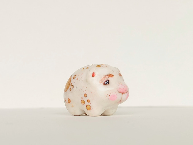 figurki i rzeźby Miniaturowa figurka uroczego misia