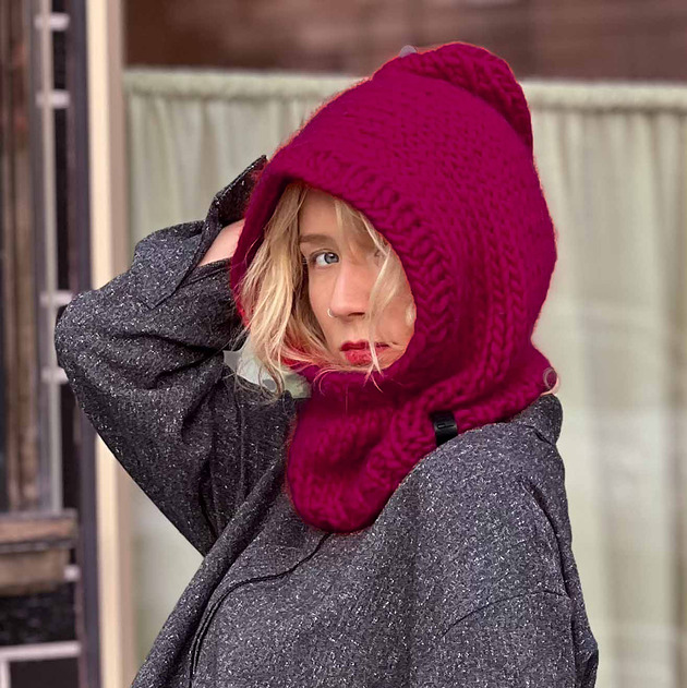 czapki damskie 100% MERINO bordowa balaclava kapturek