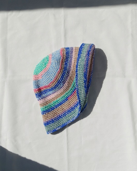 kapelusze damskie Szydełkowy kapelusz w paski