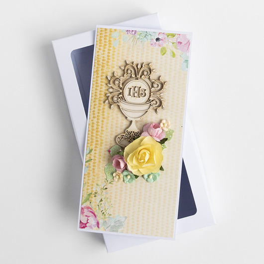 kartki na komunię Pamiątka Pierwszej Komunii w pudełku