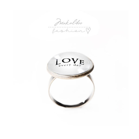 Love - simple ring Makaliboo