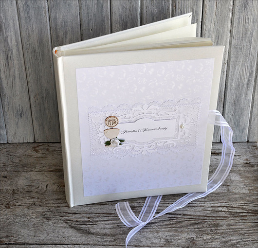 Album- pamiątka I Komunii świętej mamuta