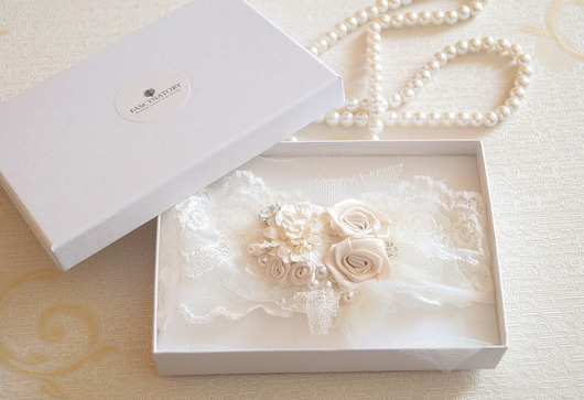 Podwiązka ślubna   w stylu Vintage Bridesline