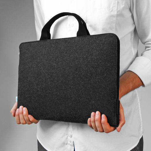 ETUI na laptopa filcowy porkwoec czarne rączki purol design