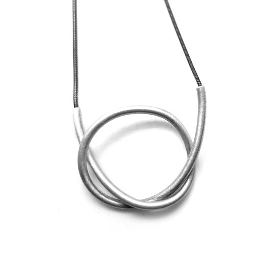 kolie Srebrny naszyjnik Knot