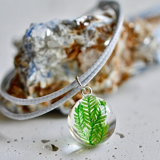 Bransoletka sznurkowa z kwiatem paproci Grol Jewellery