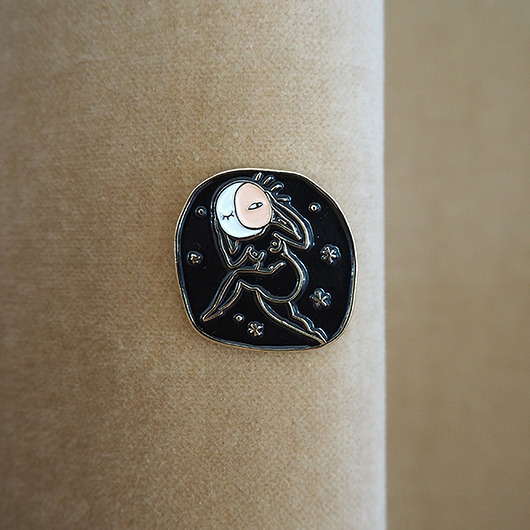 przypinki pin metalowy "balance"