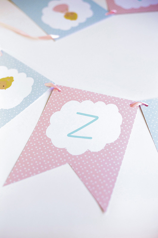 Girlanda personalizowana na urodziny KSIĘŻNICZKA WOW party