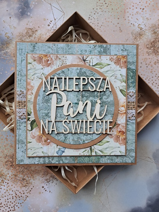 kartki scrapbooking Kartka na zakończenie edukacji w szkole