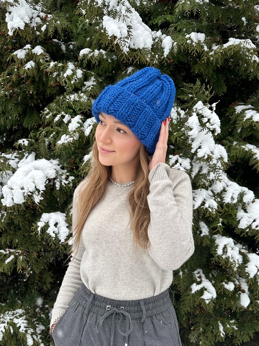 czapki damskie Gruba wełniana czapka beanie 100% wełna handmade kobalt niebieska