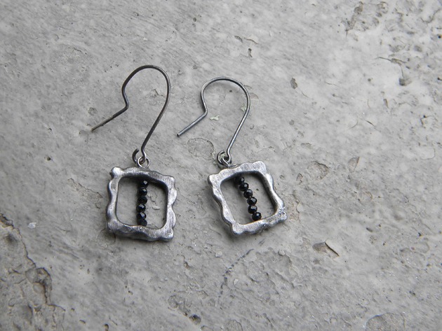 kolczyki wire wrapping Onyksy  w ramkach   - kolczyki