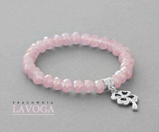Crystal with pendant in pink. Lavoga