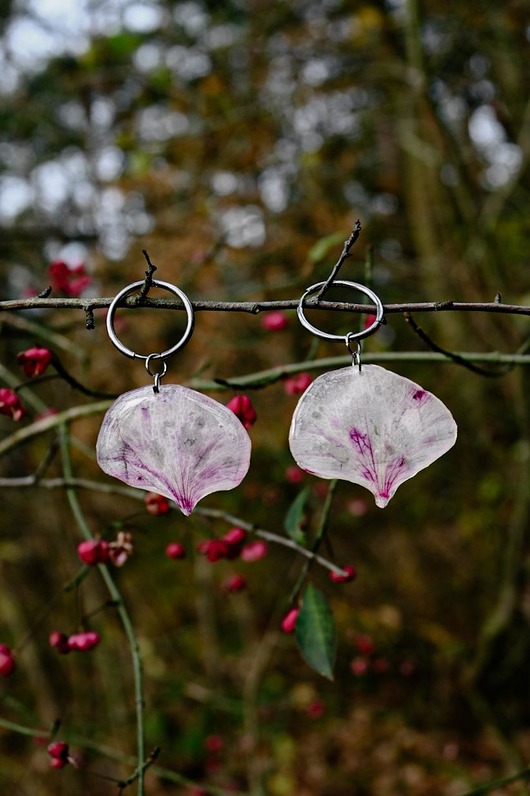 kolczyki z żywicy Kolczyki z orchideą