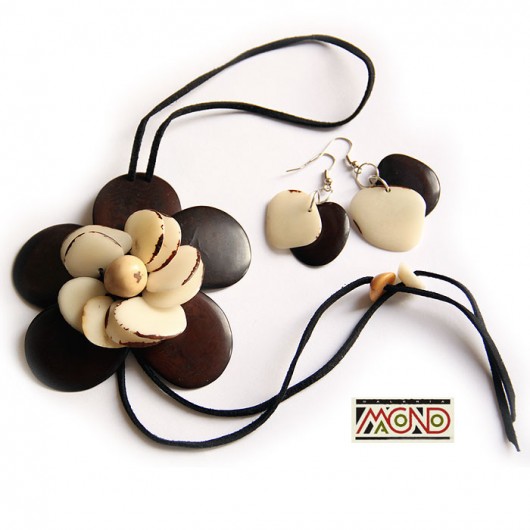 Kwiat z tagua (004) Galeria Macondo
